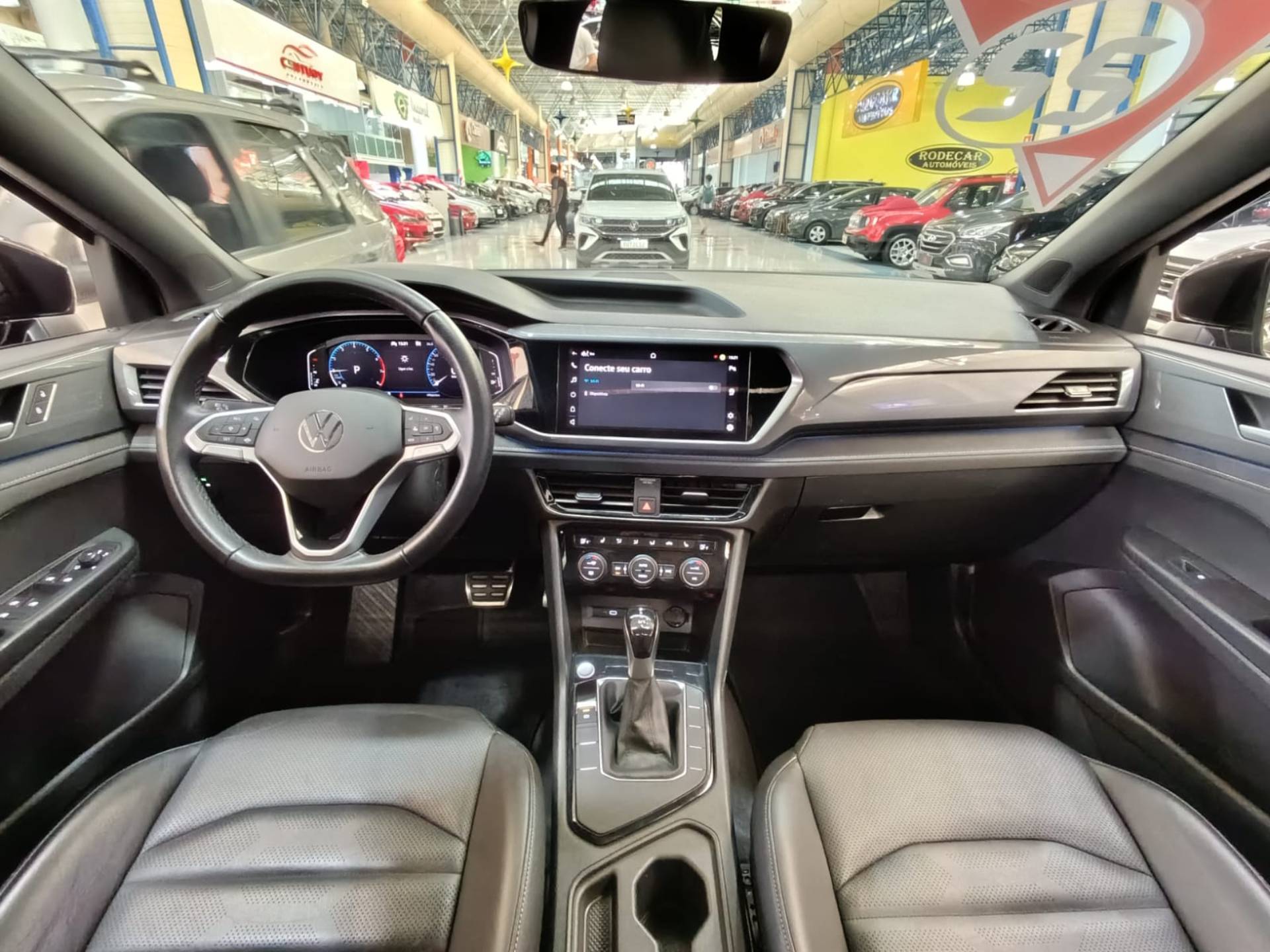 VOLKSWAGEN TAOS