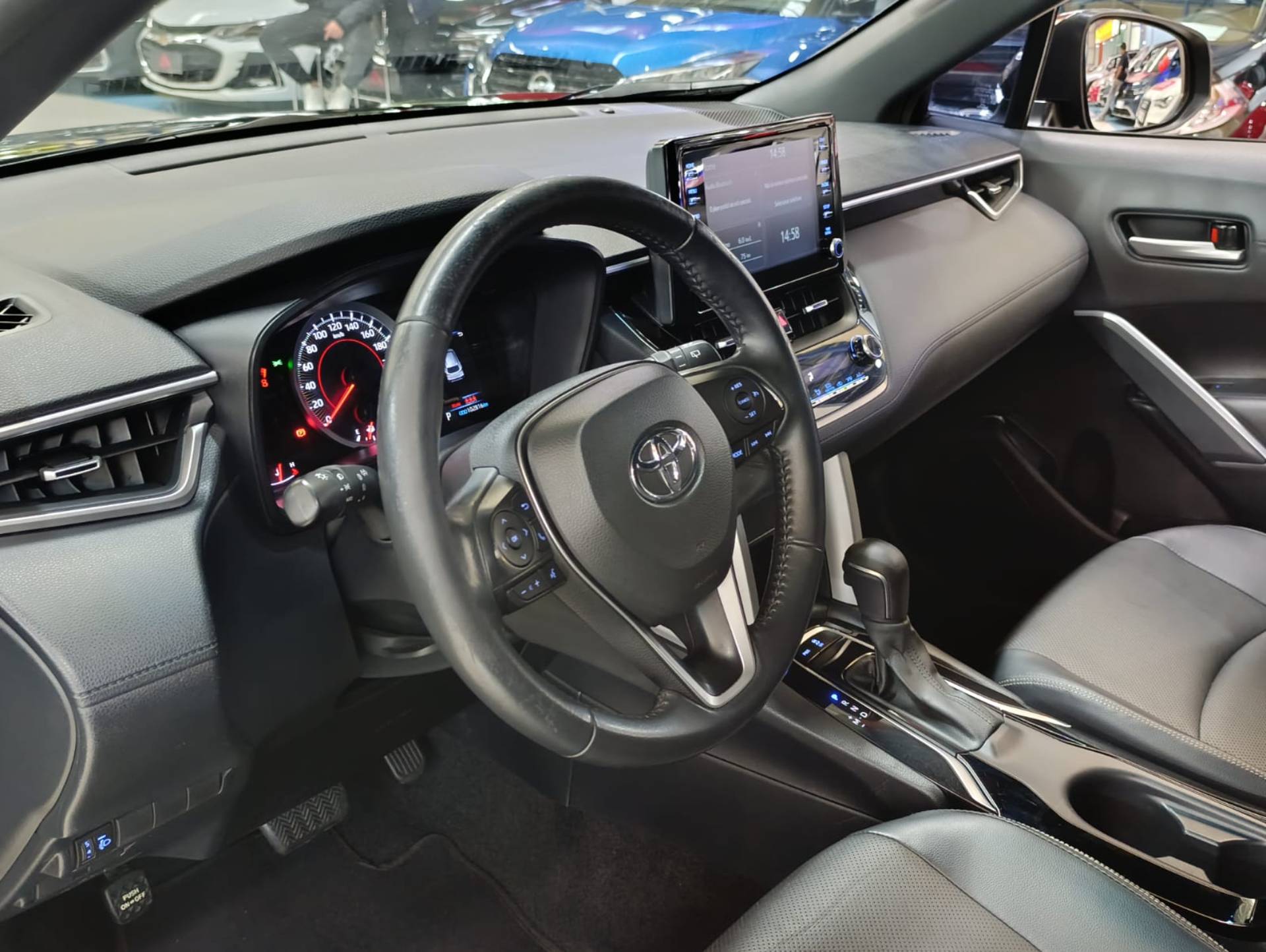 TOYOTA COROLLA CROSS