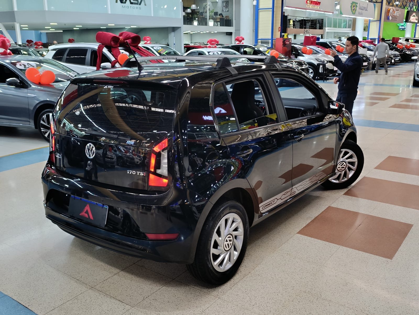 VOLKSWAGEN UP