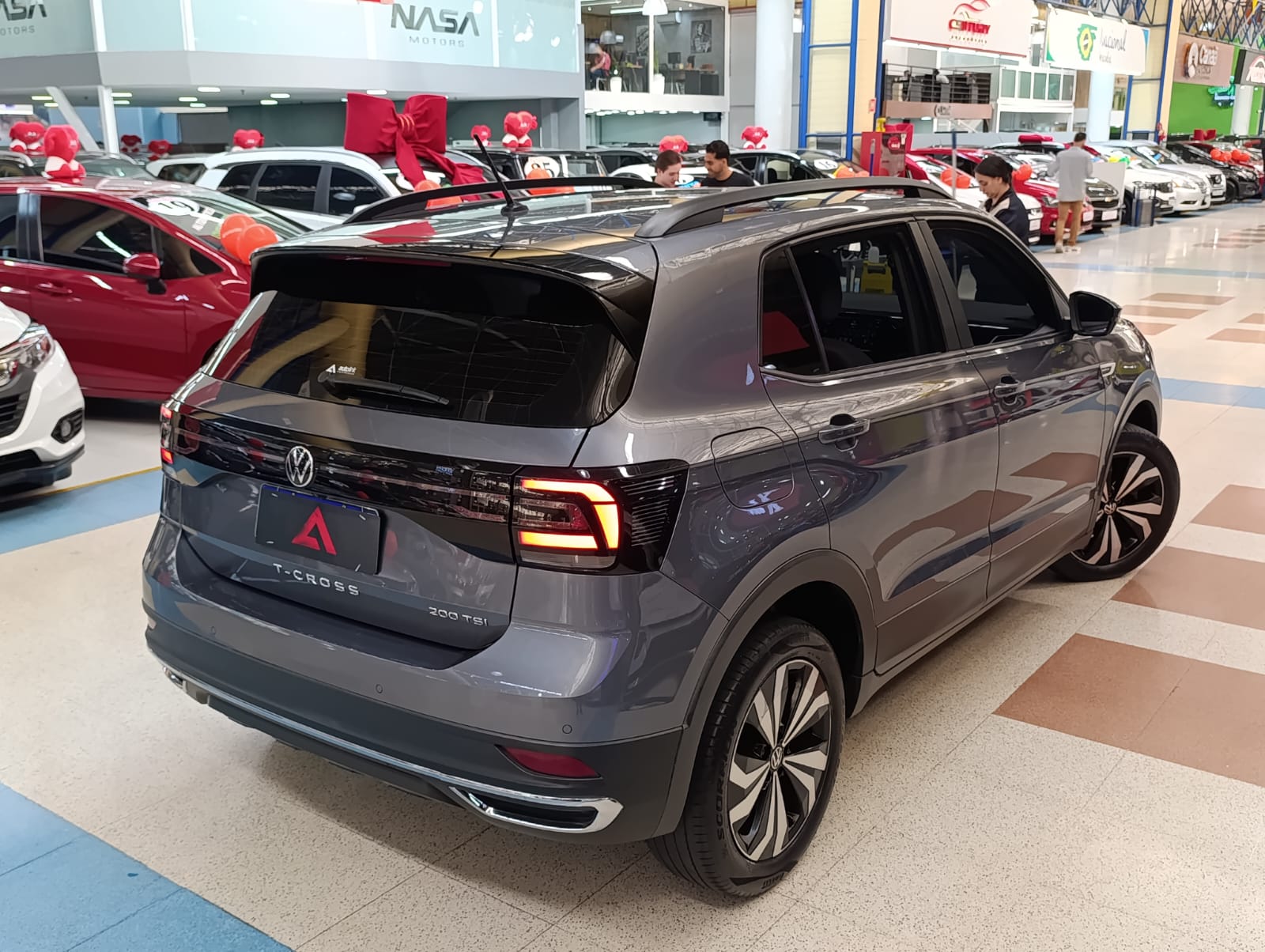 VOLKSWAGEN T-CROSS