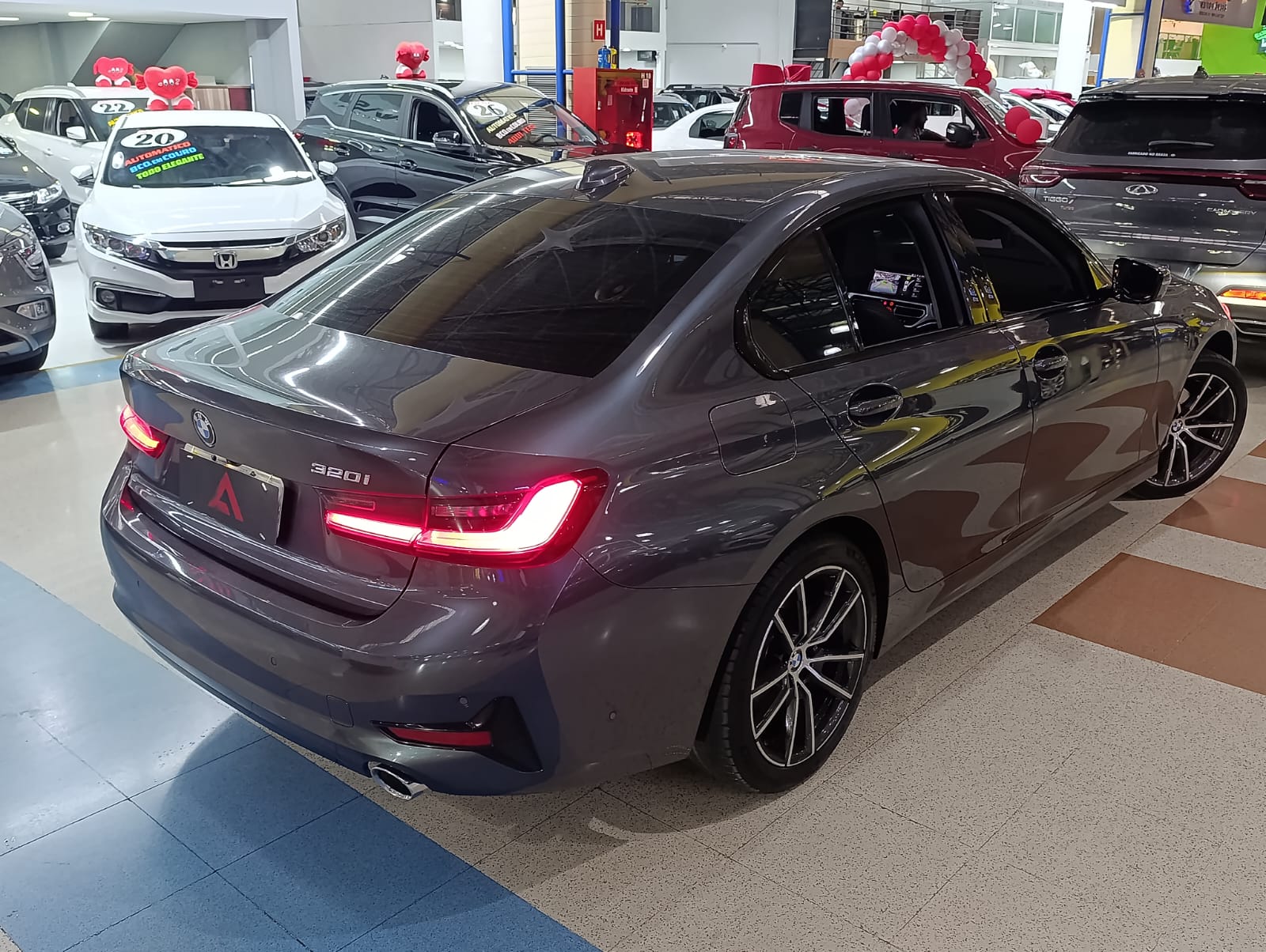 BMW 320i