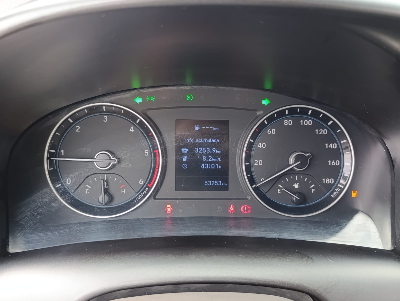 HYUNDAI HR
