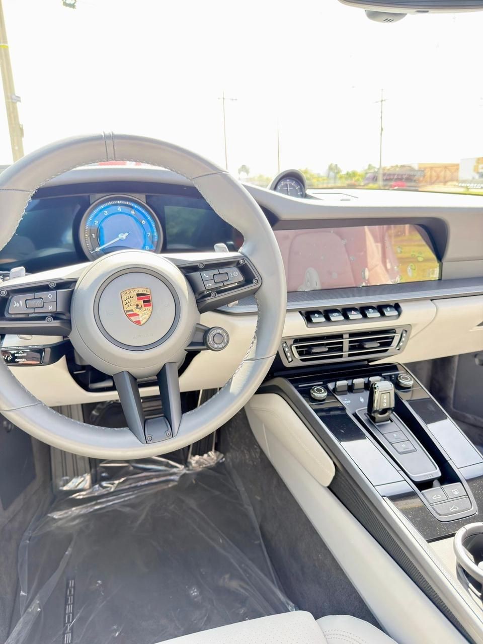 PORSCHE 911