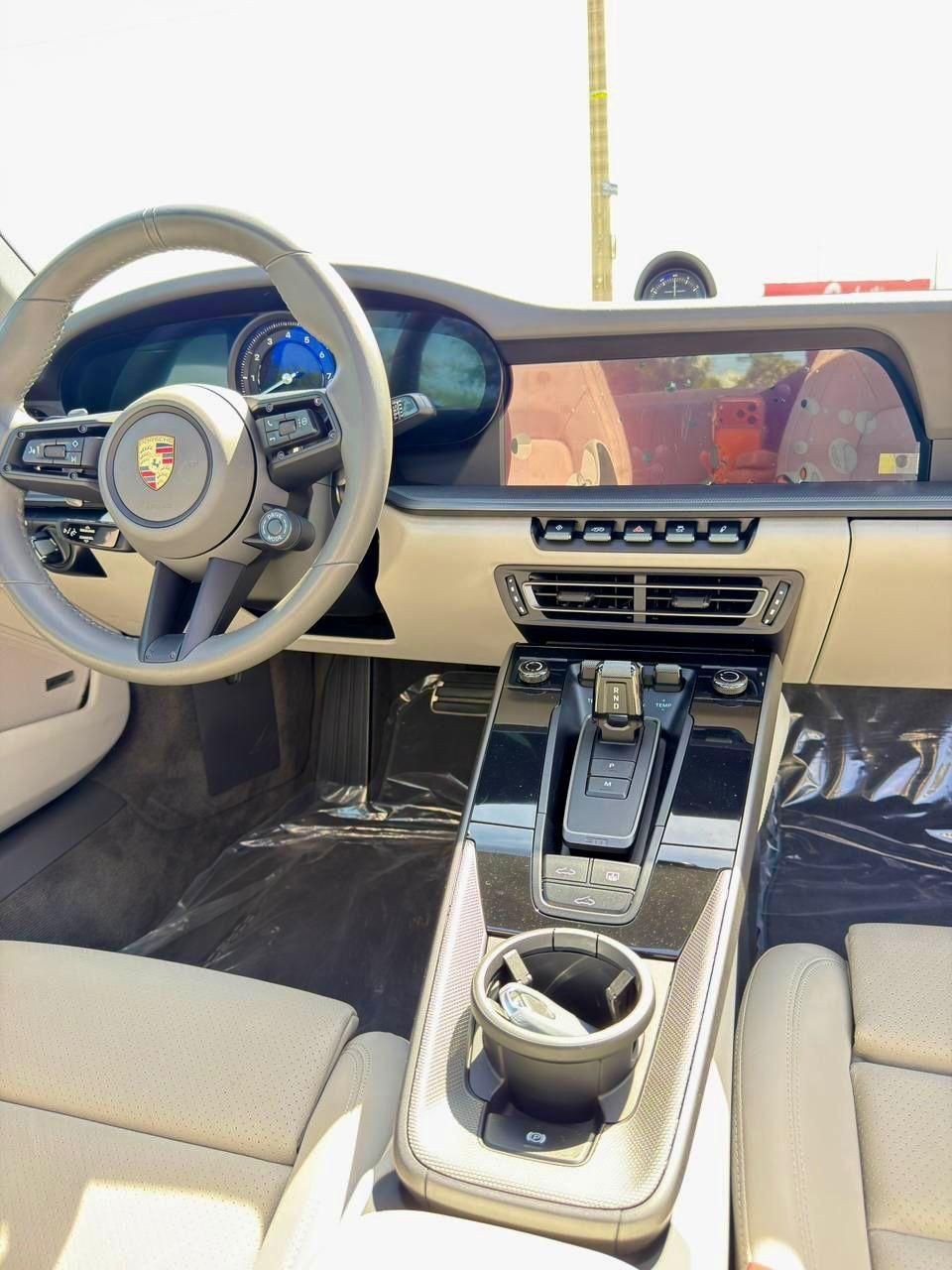 PORSCHE 911