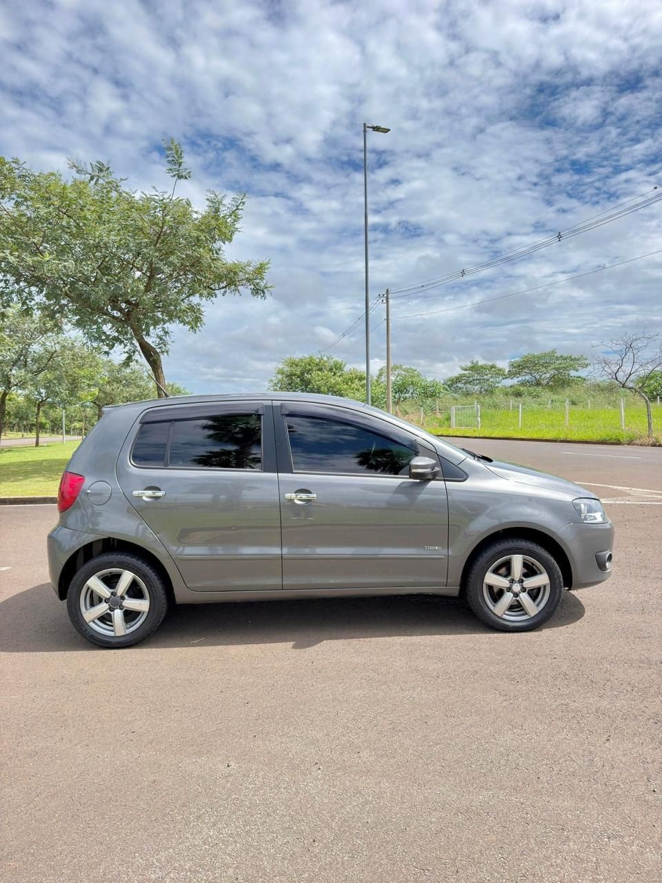 VOLKSWAGEN FOX