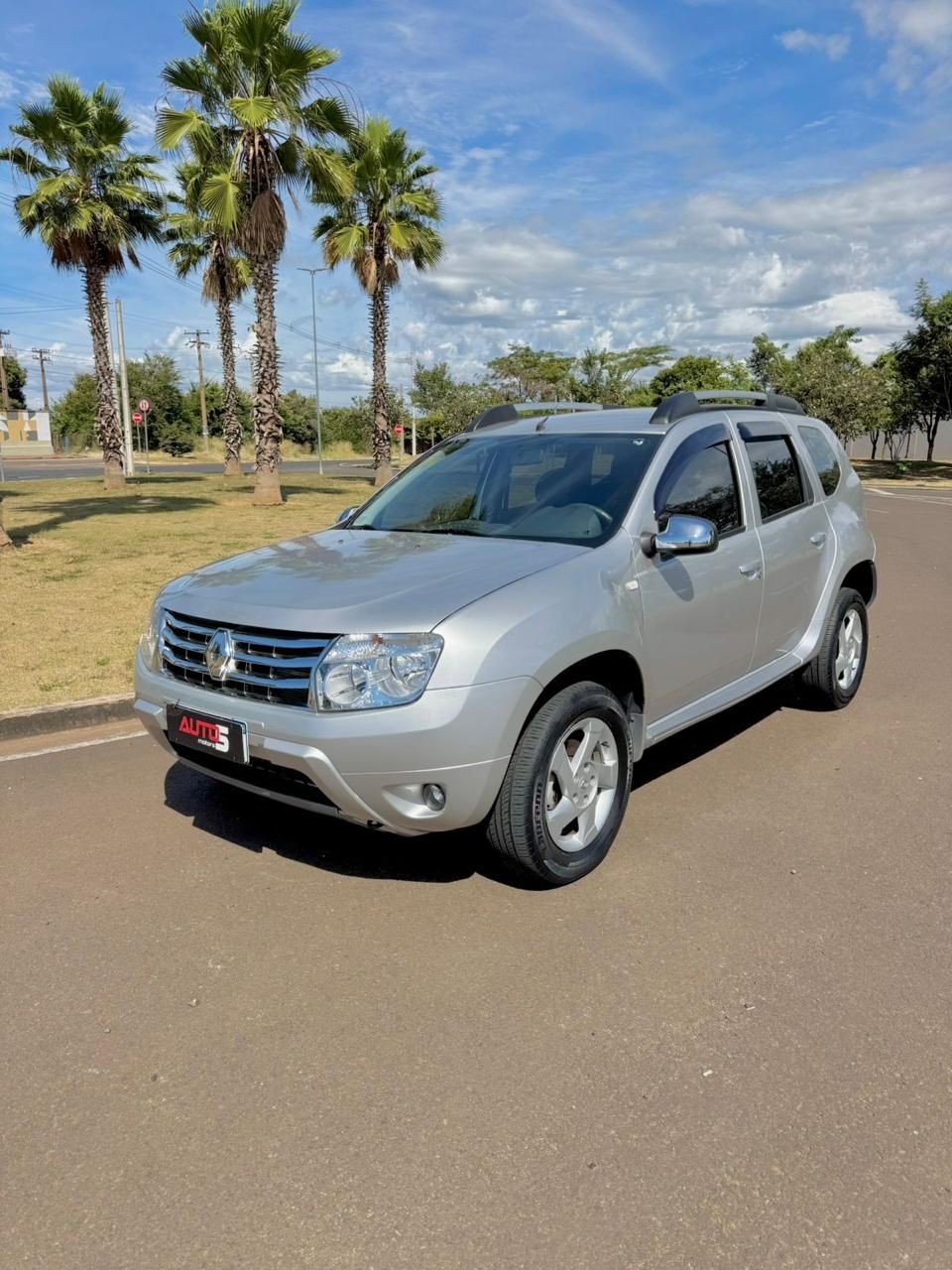RENAULT DUSTER