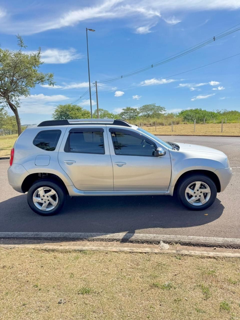 RENAULT DUSTER