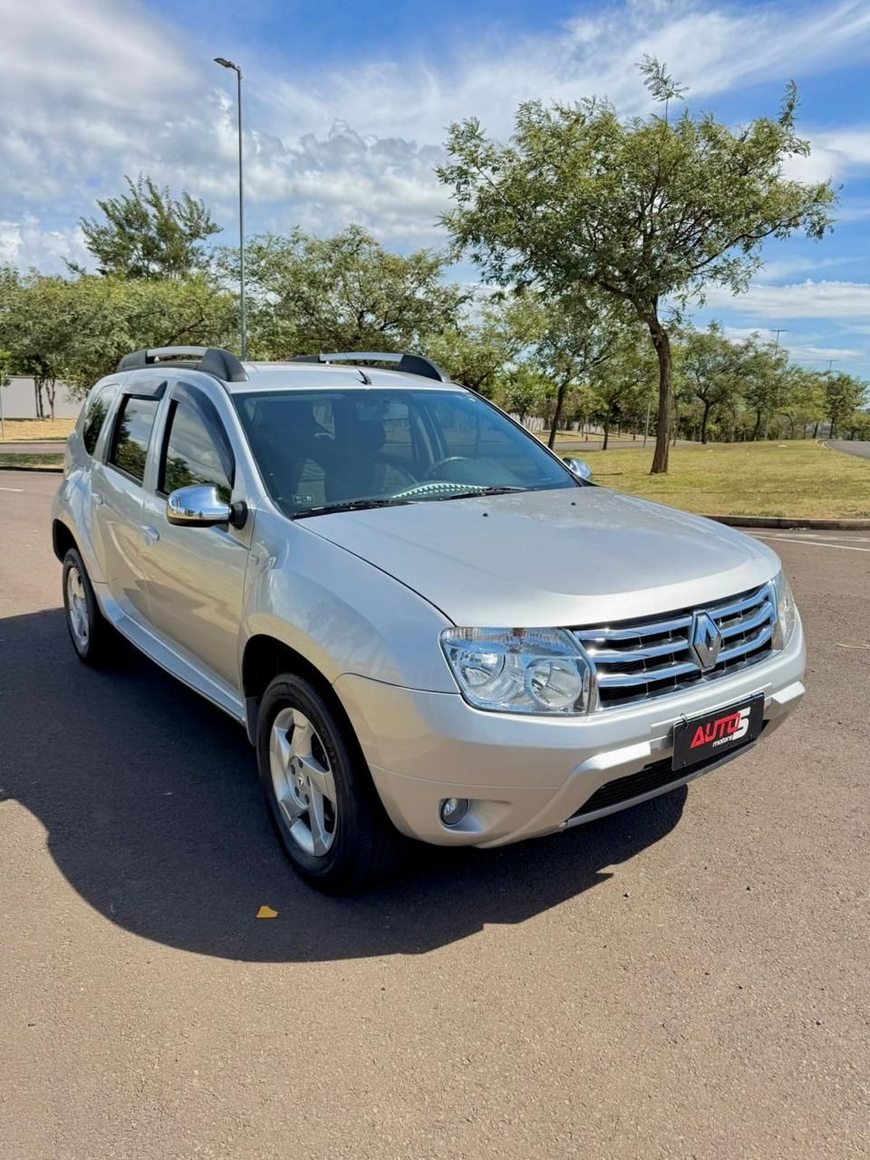 RENAULT DUSTER
