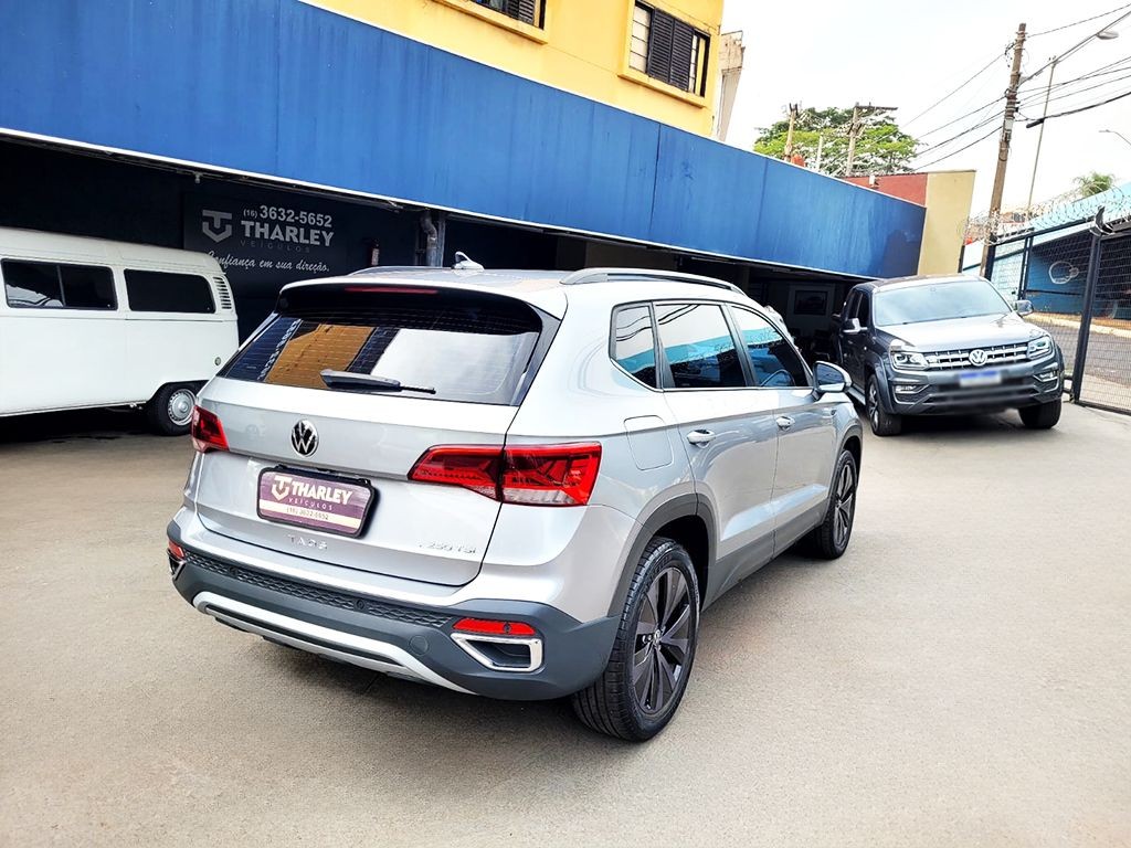 VOLKSWAGEN TAOS