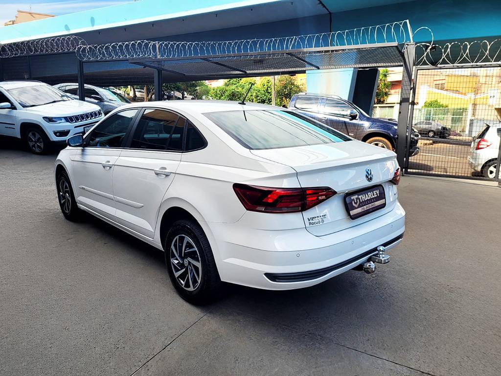 VOLKSWAGEN VIRTUS