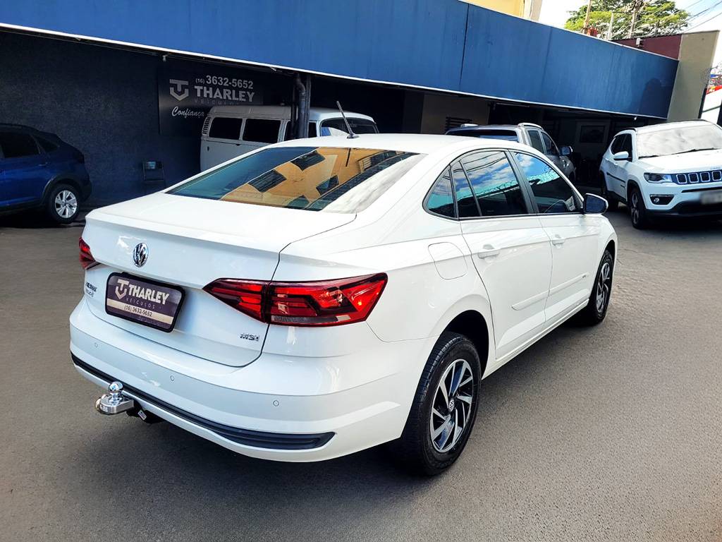 VOLKSWAGEN VIRTUS