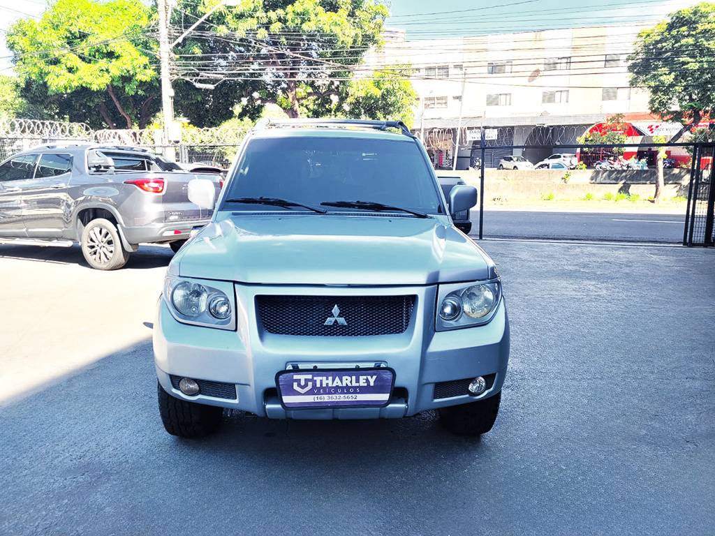 MITSUBISHI PAJERO TR4