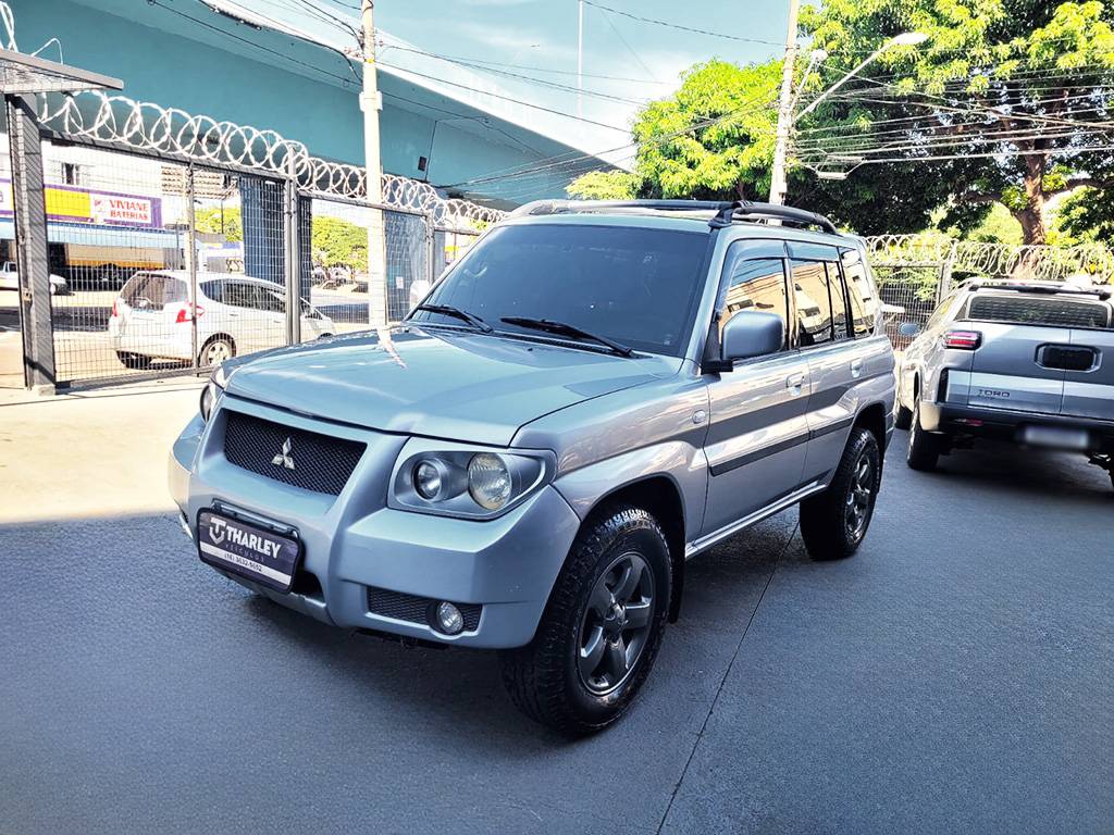 MITSUBISHI PAJERO TR4