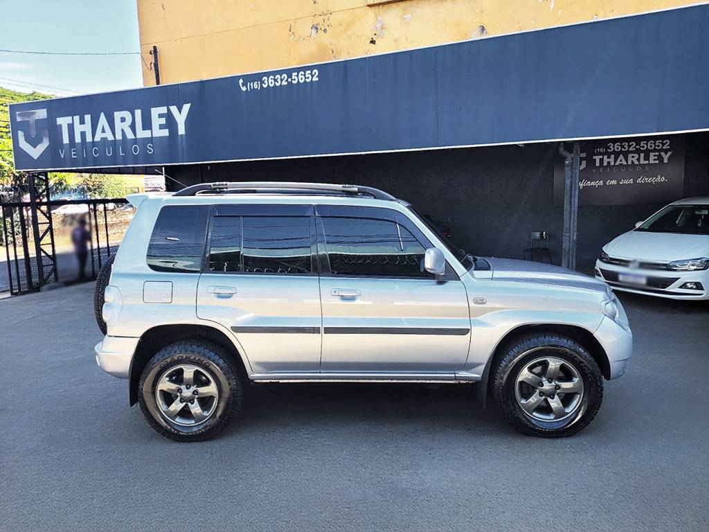 MITSUBISHI PAJERO TR4