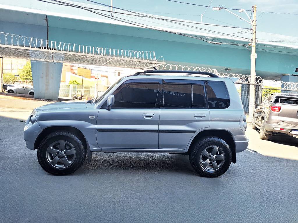 MITSUBISHI PAJERO TR4