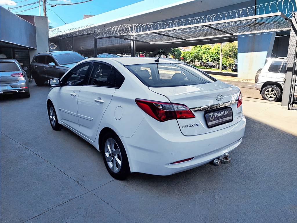 HYUNDAI HB20S