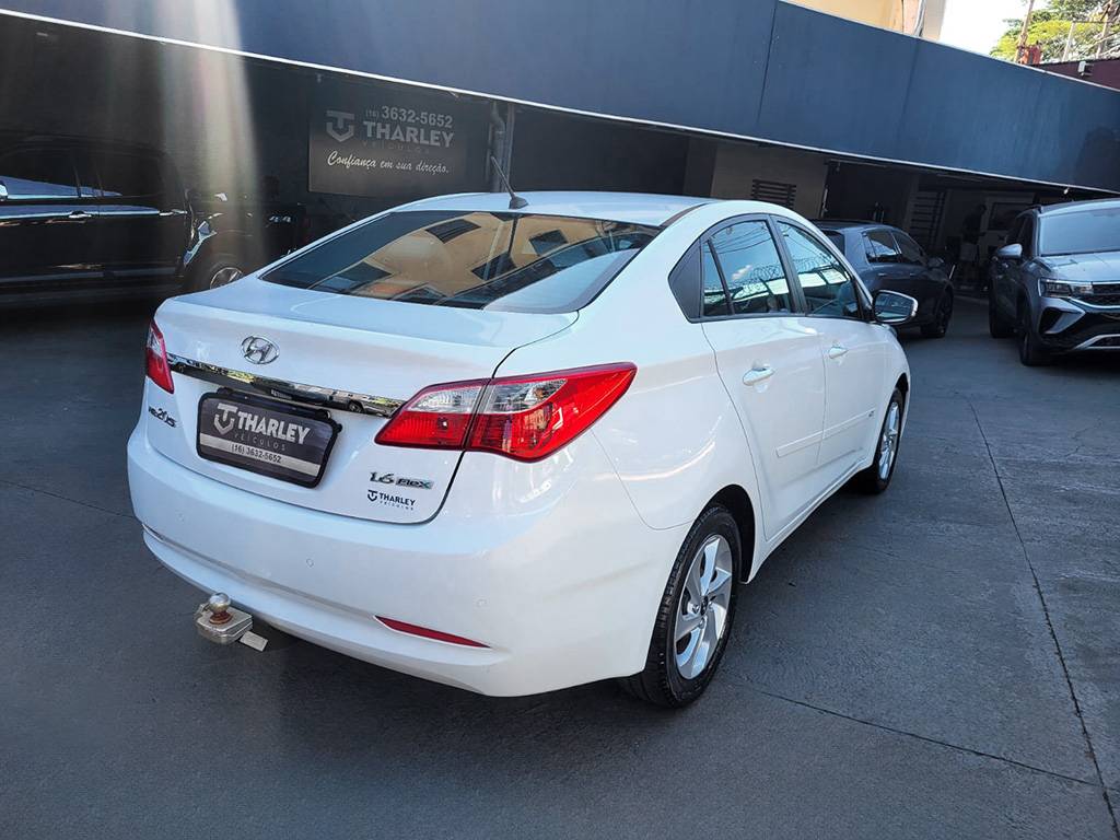 HYUNDAI HB20S