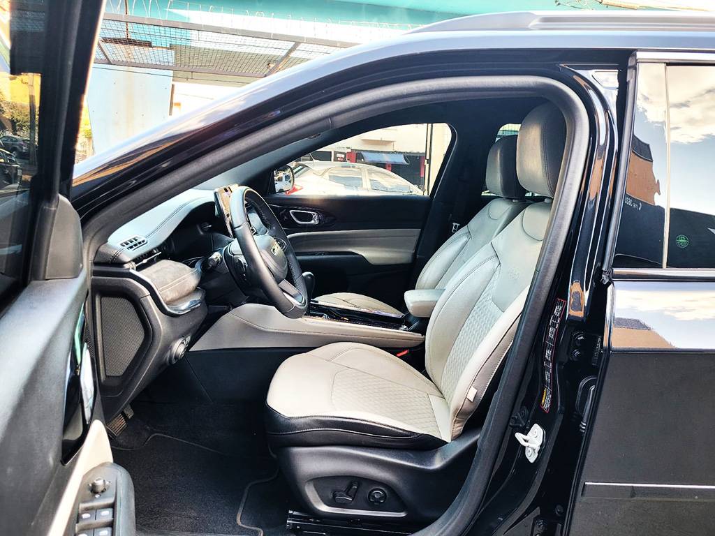JEEP COMMANDER