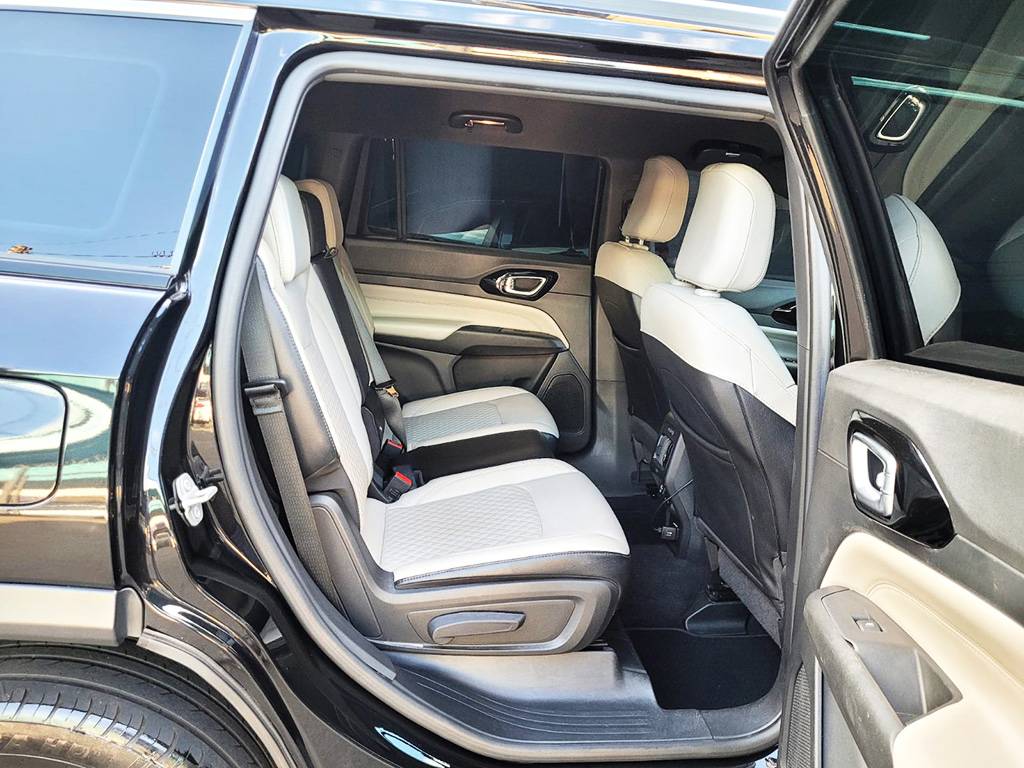 JEEP COMMANDER