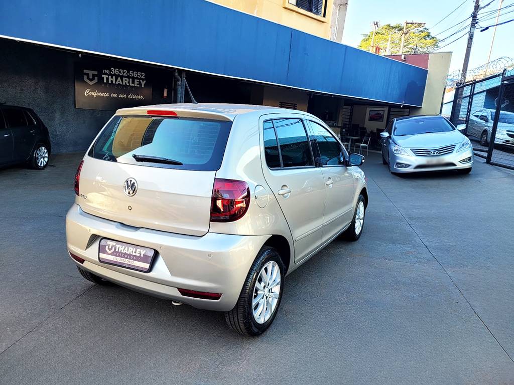 VOLKSWAGEN FOX