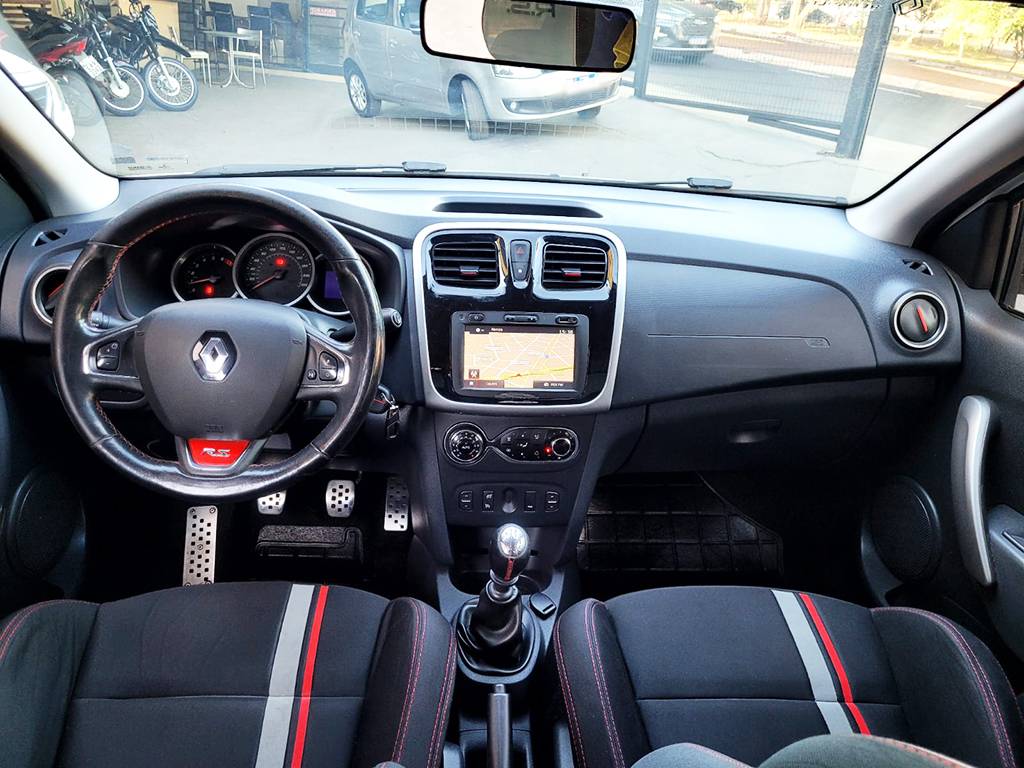 RENAULT SANDERO