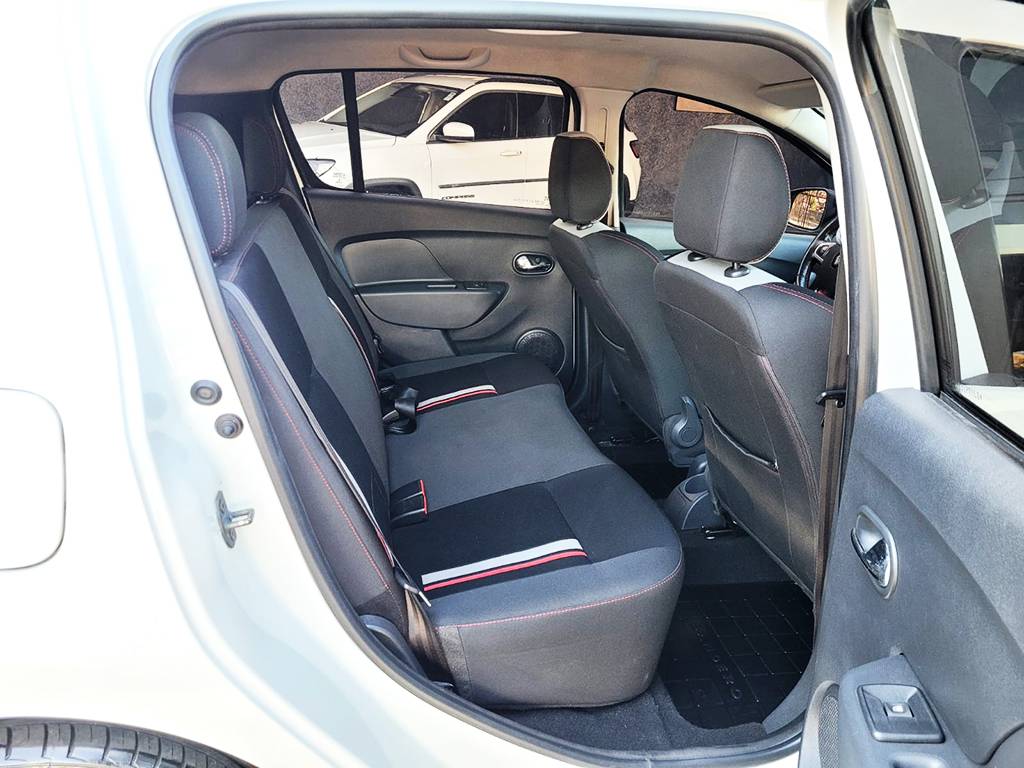 RENAULT SANDERO