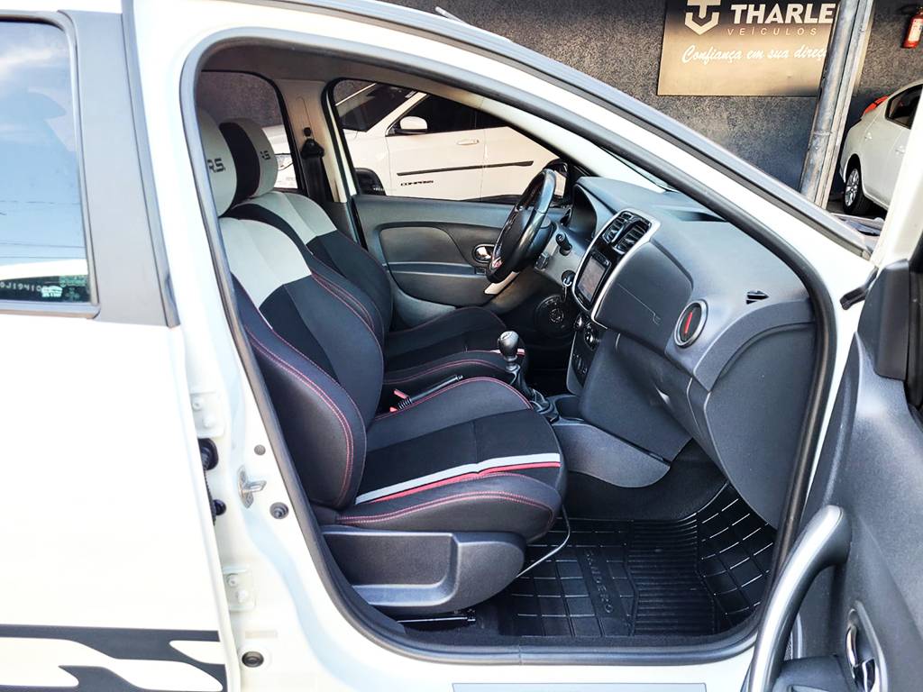 RENAULT SANDERO