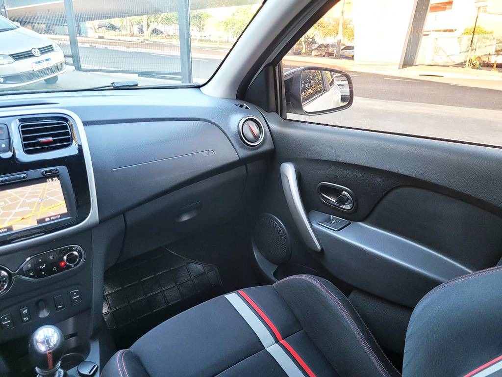 RENAULT SANDERO