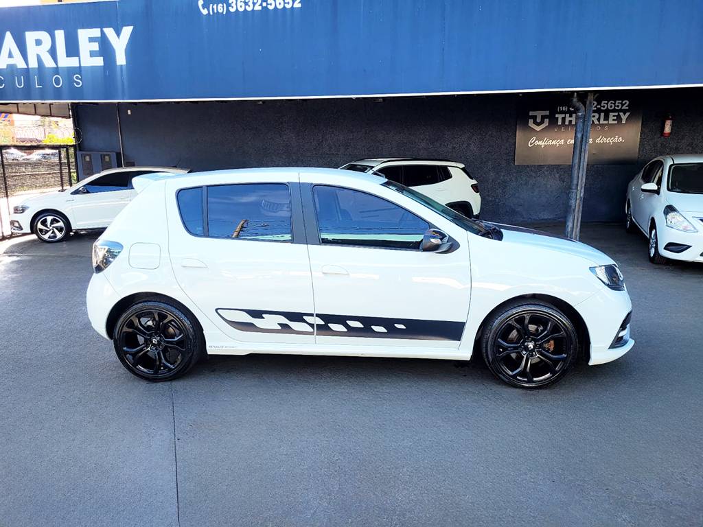 RENAULT SANDERO