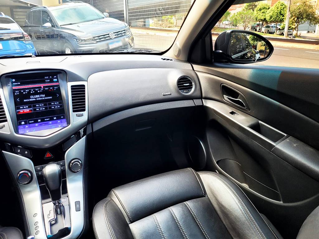 CHEVROLET CRUZE