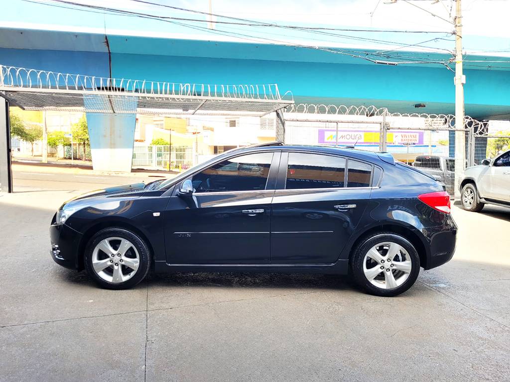 CHEVROLET CRUZE