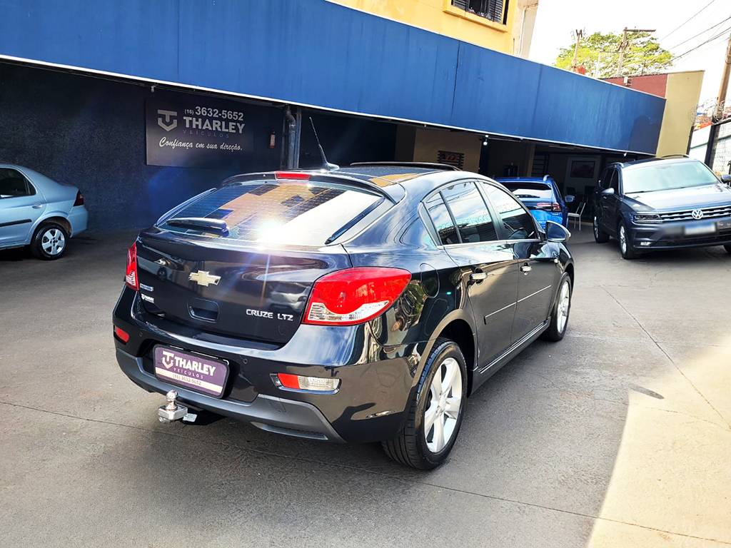 CHEVROLET CRUZE