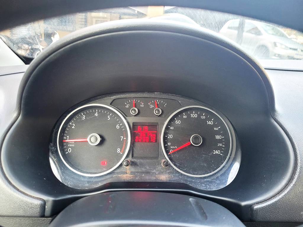 VOLKSWAGEN SAVEIRO