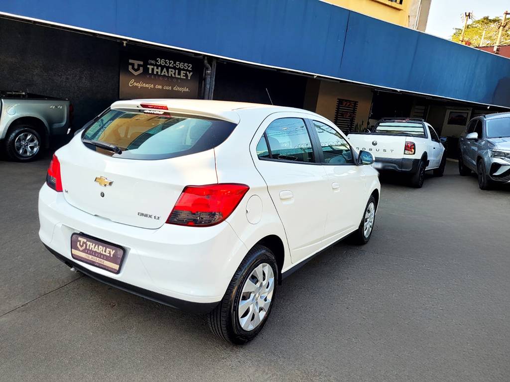 CHEVROLET ONIX