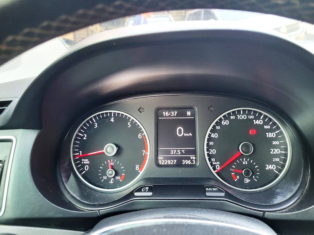 VOLKSWAGEN FOX