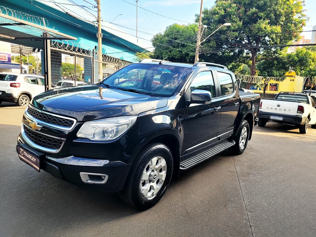 CHEVROLET S10