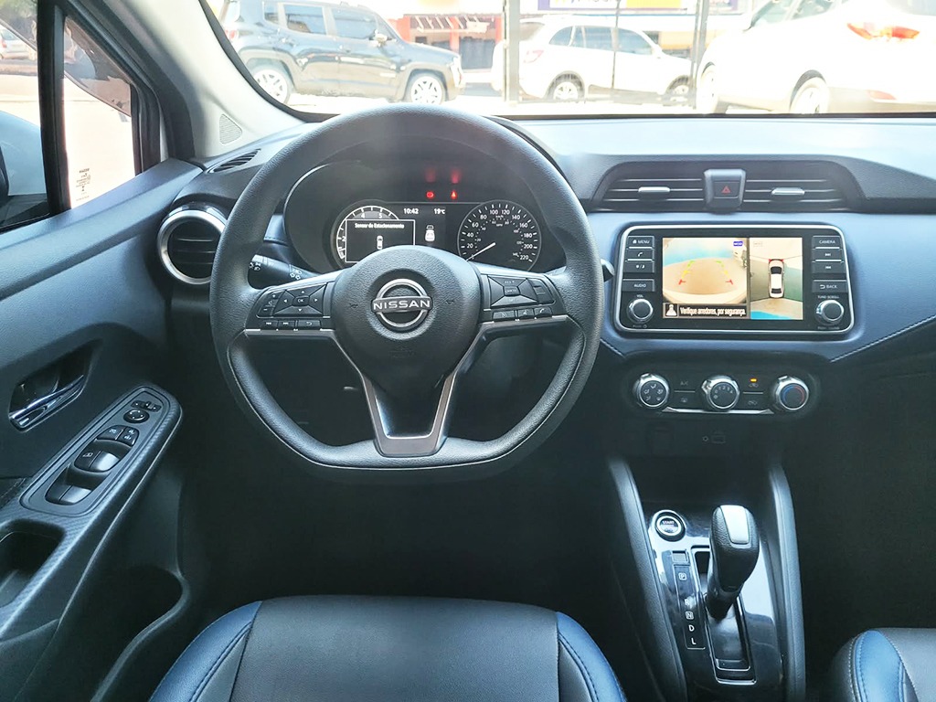 NISSAN VERSA