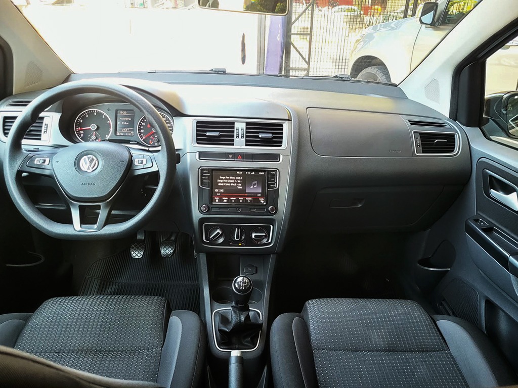 VOLKSWAGEN FOX