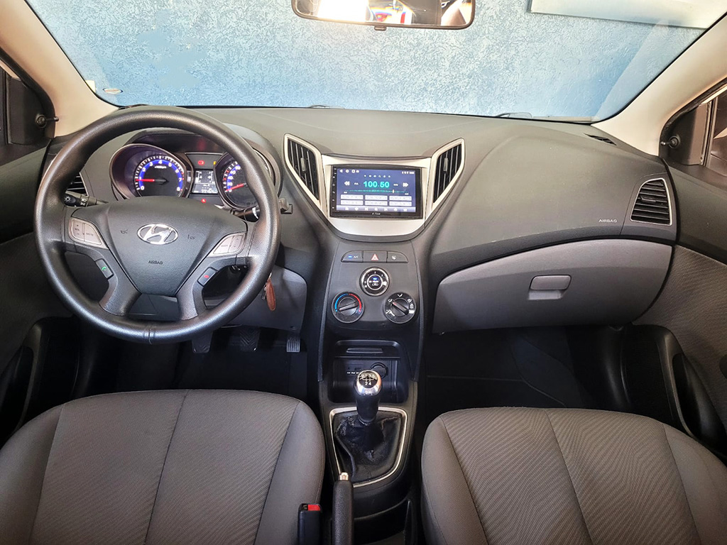 HYUNDAI HB20S