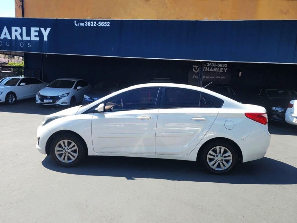 HYUNDAI HB20S