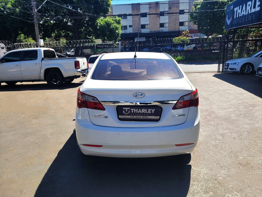 HYUNDAI HB20S