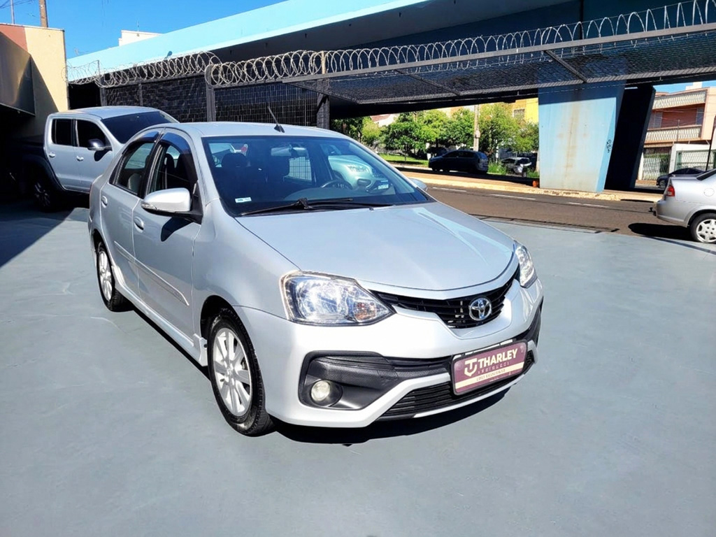 TOYOTA ETIOS