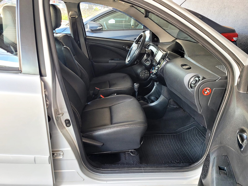 TOYOTA ETIOS