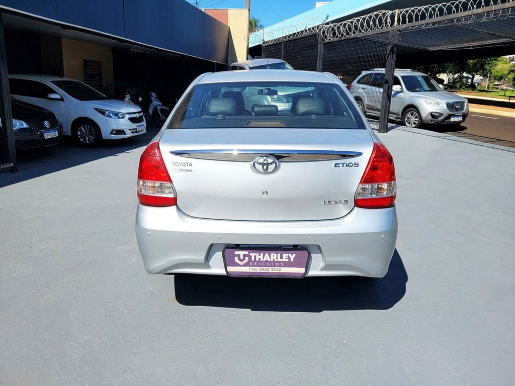 TOYOTA ETIOS