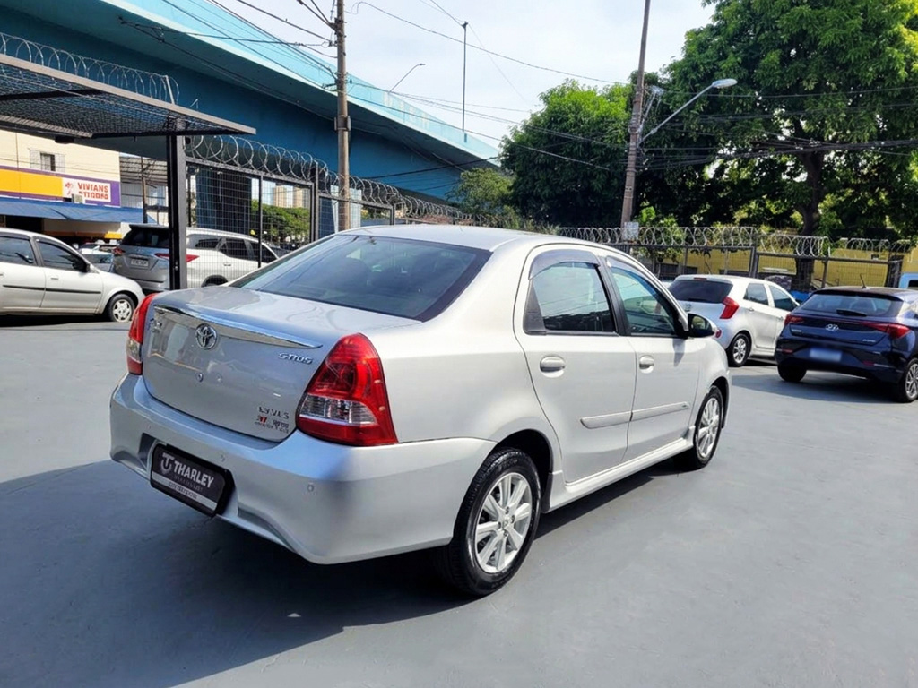 TOYOTA ETIOS