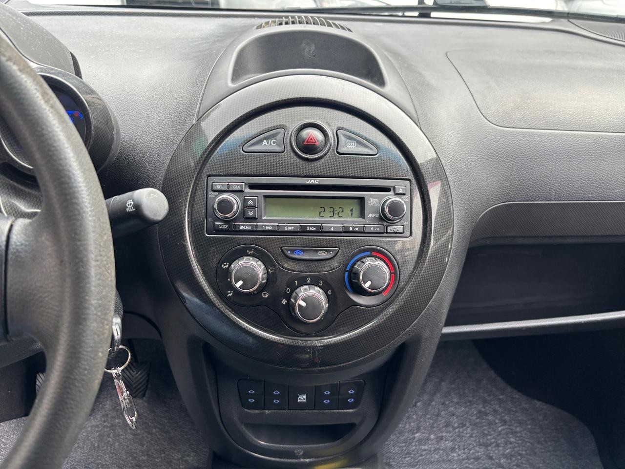 JAC J2