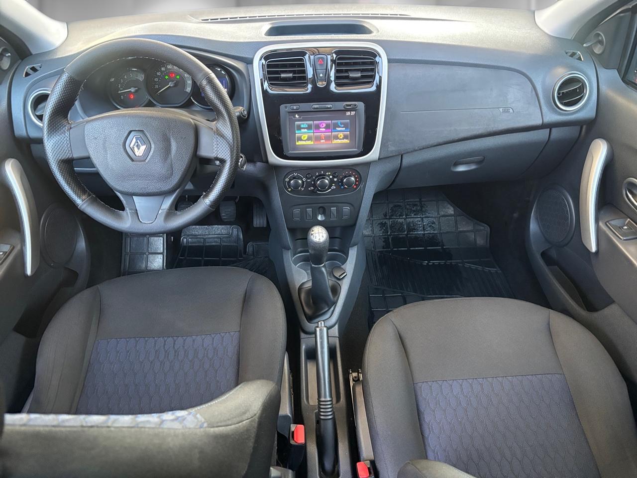 RENAULT SANDERO