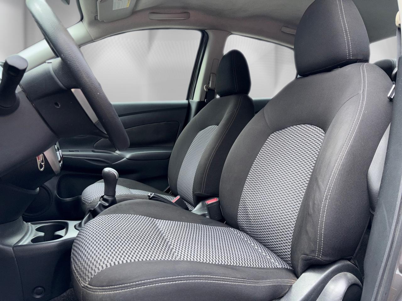 NISSAN VERSA