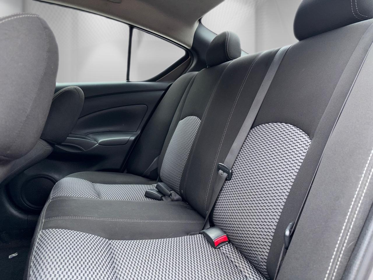 NISSAN VERSA