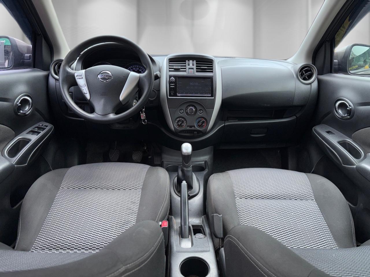 NISSAN VERSA